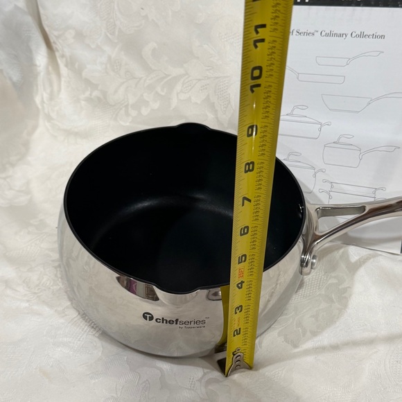 NEW! Tupperware Chef Series Non-Stick Stainless Steel Saucepan w/ Cover 2.5 qt - Picture 6 of 7